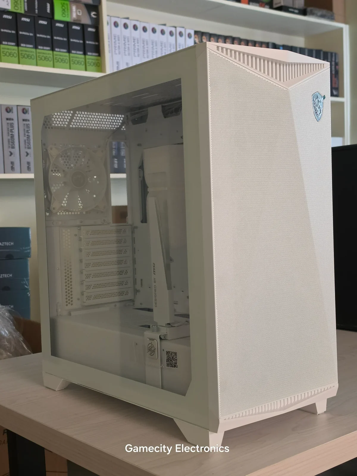 MSI MAG Gungnir 300R Airflow White Mid Tower PC Case with Vertical Mount – Nairobi Kenya image 1
